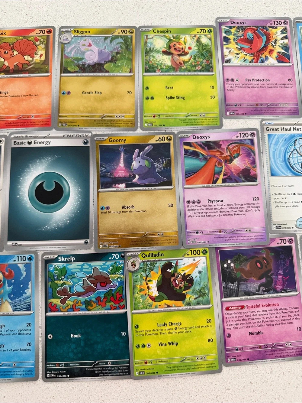 22 Pokemon Trading Cards New